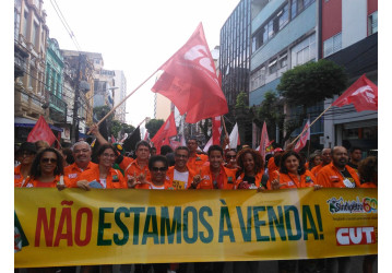 FSM  - abertura reúne milhares de pessoas no centro de Salvador