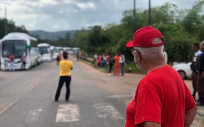 Para marcar os 69 anos da Petrobrás, petroleiros da Bahia participam de ato contra o desmonte da estatal