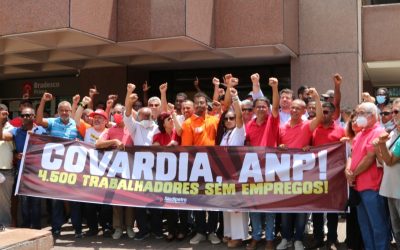Resistência foi a palavra de ordem em ato de protesto contra a paralisação dos campos de petróleo da Petrobrás na Bahia
