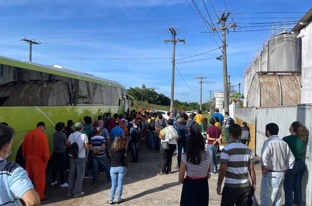 Sindipetro Bahia paralisa base de Taquipe para discutir sobre os rumos do Sistema Petrobrás