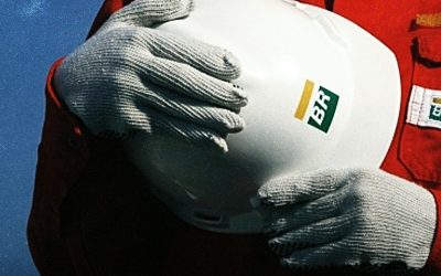 Ao se aposentar, o petroleiro precisa se refiliar ao Sindipetro para garantir seus direitos
