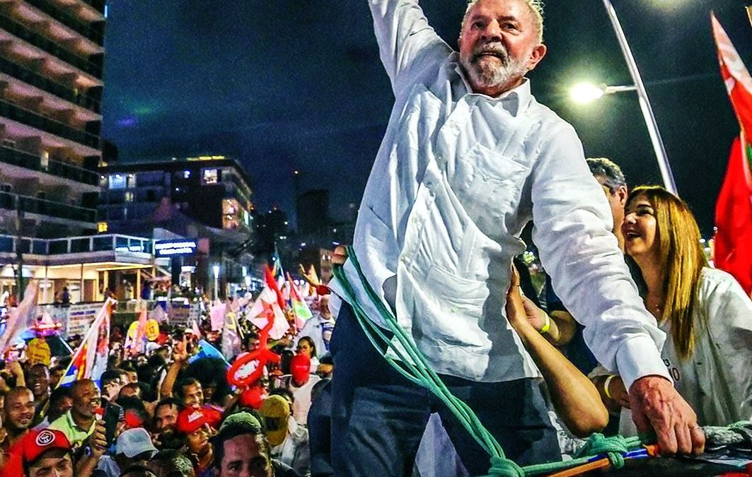 Petroleiros participam da primeira plenária estadual do PPA, que acontece em Salvador, com a presença do presidente Lula