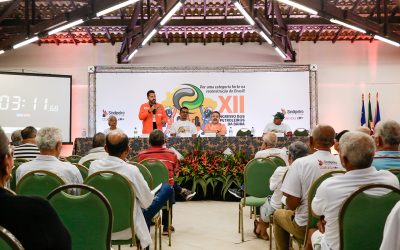 Bahia – Categoria petroleira dá início às discussões de teses no último dia do XII Congresso