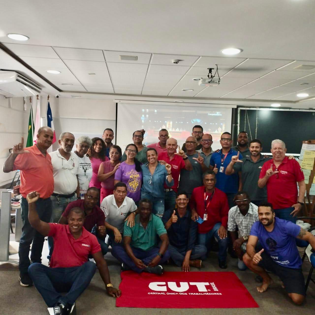 Sindipetro participa de curso de formação da CUT-BA