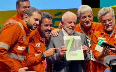 Na posse da presidenta da Petrobrás, petroleiros reforçam compromisso com a reconstrução da empresa e cobram fim dos PEDs