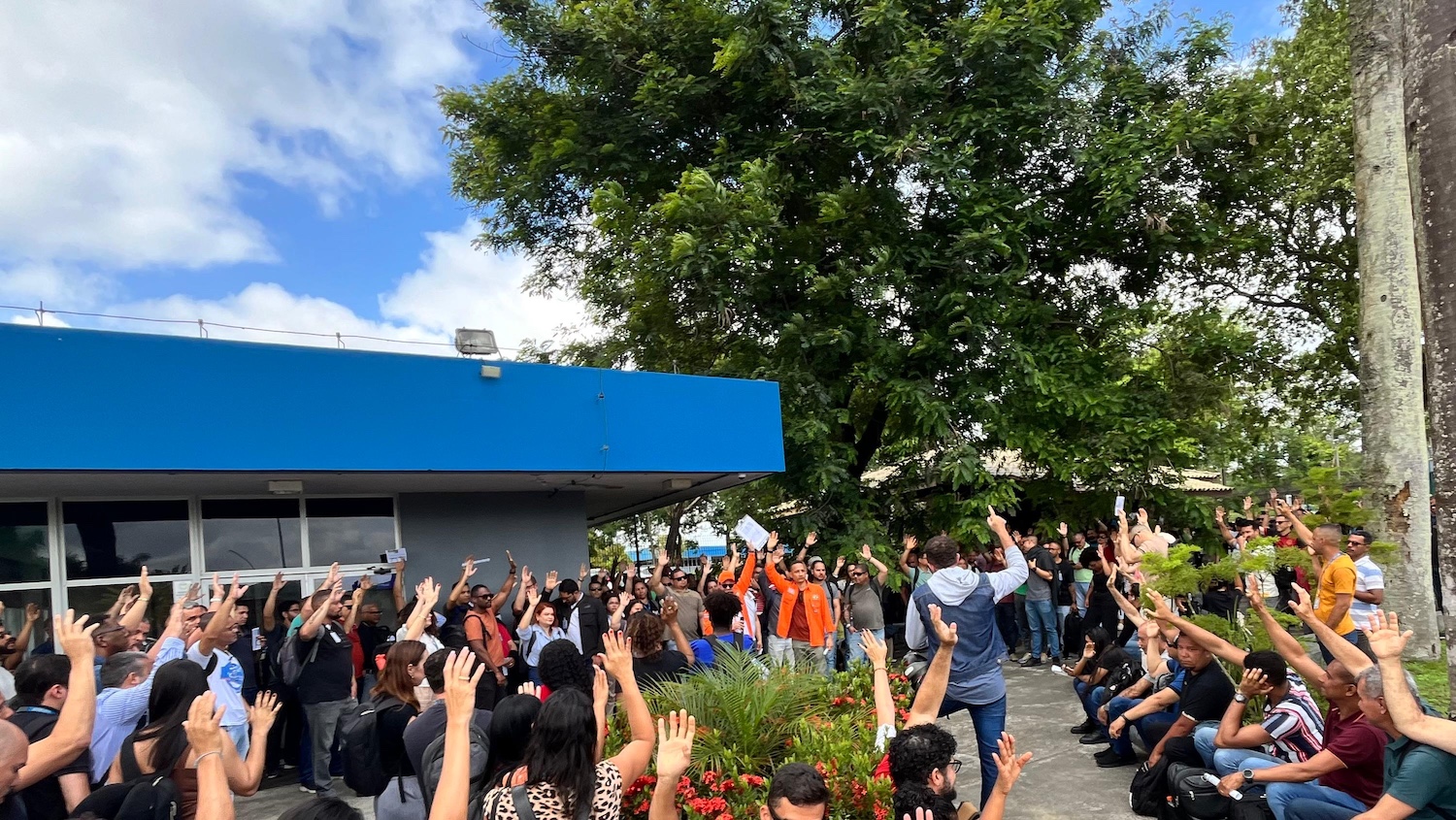 Trabalhadores da Acelen rejeitam contraproposta da empresa e exigem plano de carreira e ganho real