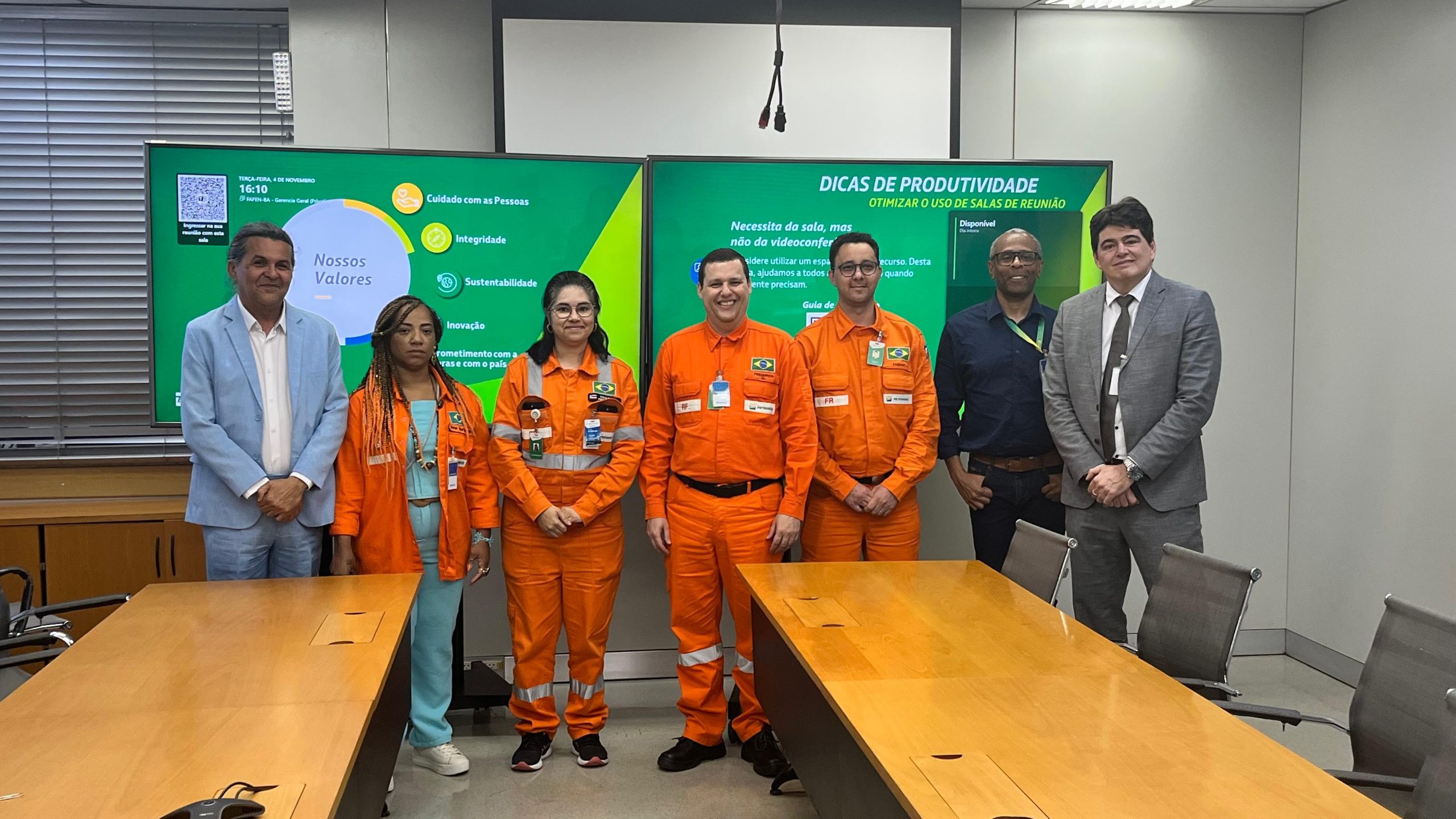 Sindipetro-BA participa de reunião na Fafen sobre retomada das operações da planta