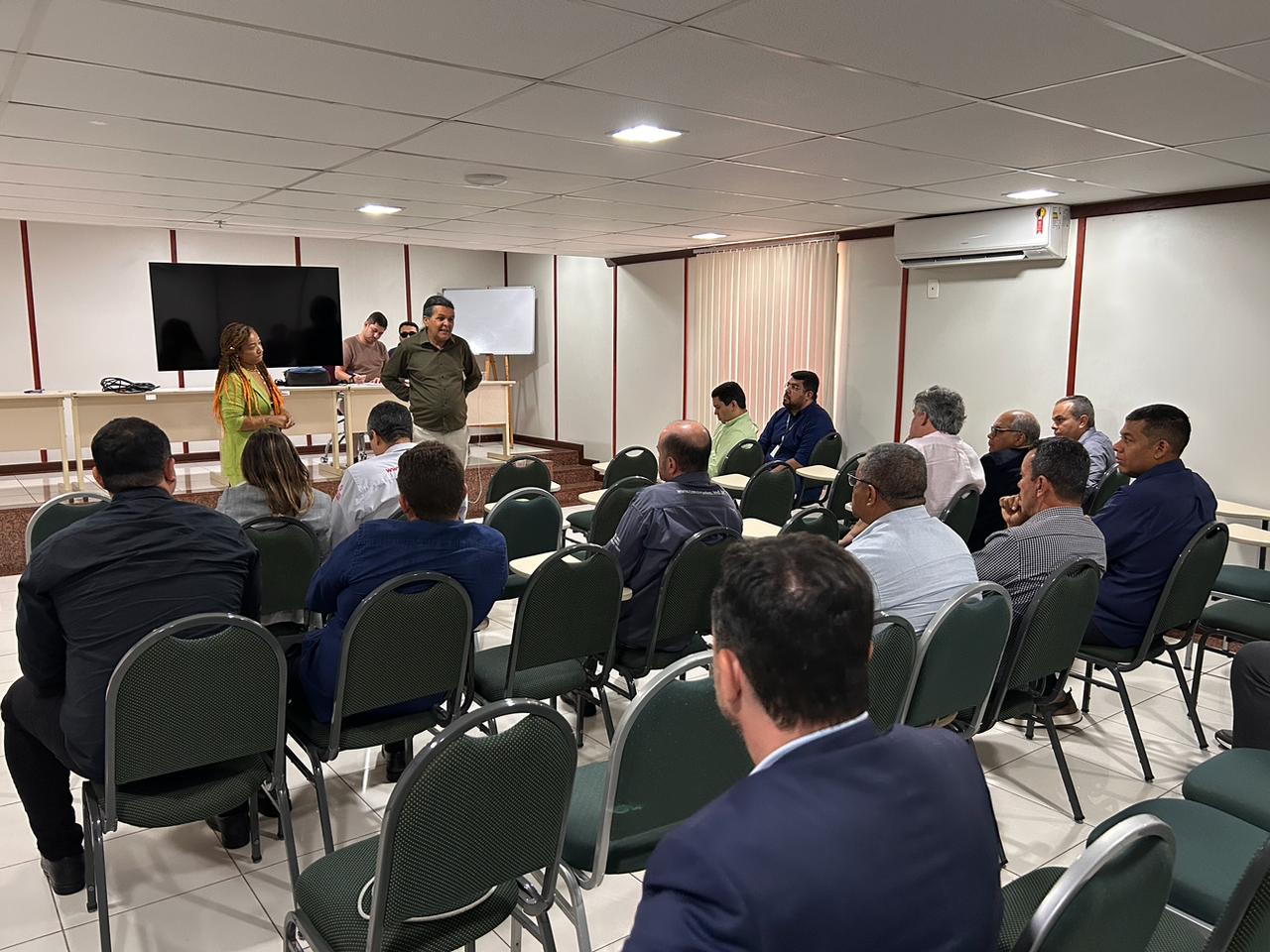 Polo Bahia: Sindipetro se mobiliza contra demissões de terceirizados