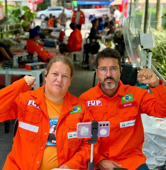 Com a missão de representar a categoria no parlamento, Deyvid Bacelar deixa a coordenação da FUP. Cibele Vieira é primeira mulher a assumir o cargo