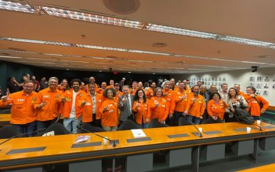 Petroleiros e petroleiras lotam audiência pública na Câmara e defendem reestatização do Sistema Petrobrás