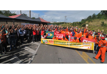 Após vitória, petroleiros da Bahia suspendem greve na RLAM - confira o vídeo
