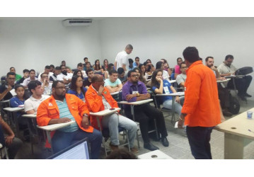 Sindipetro Bahia participa de palestras em defesa da Petrobrás e do Brasil