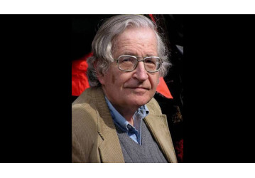 O filósofo norte-americano Noam Chomsky faz em vídeo defesa da candidatura de Lula