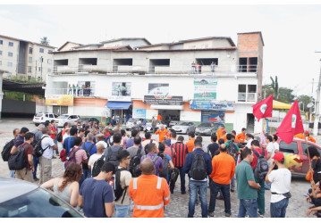 Corte de rendição na RLAM fortalece e intensifica greve dos petroleiros na Bahia