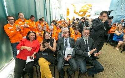 Luta contra privatização da Petrobrás ganha reforço no Congresso