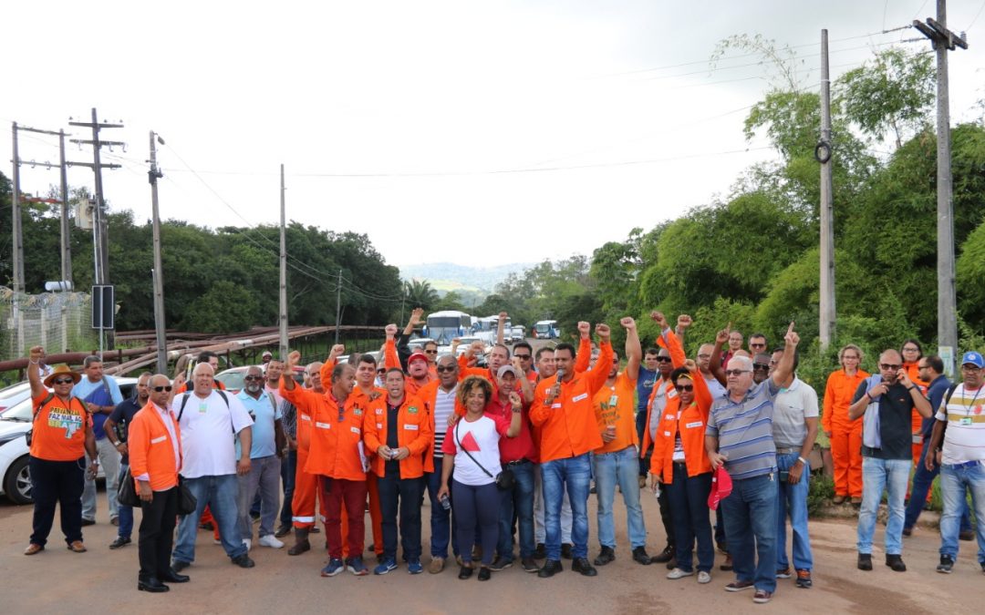 Petroleiros mostram que estão prontos para a greve