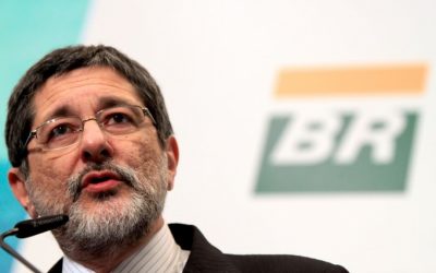 Petrobrás penaliza trabalhadores e vai na contramão das grandes petroleiras, afirma ex-presidente da estatal